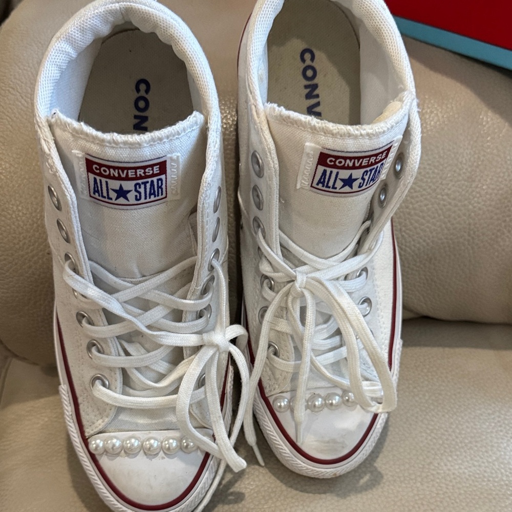 Converse Women’s White Ankle Top with Pearl Accents - Picture 3 of 9